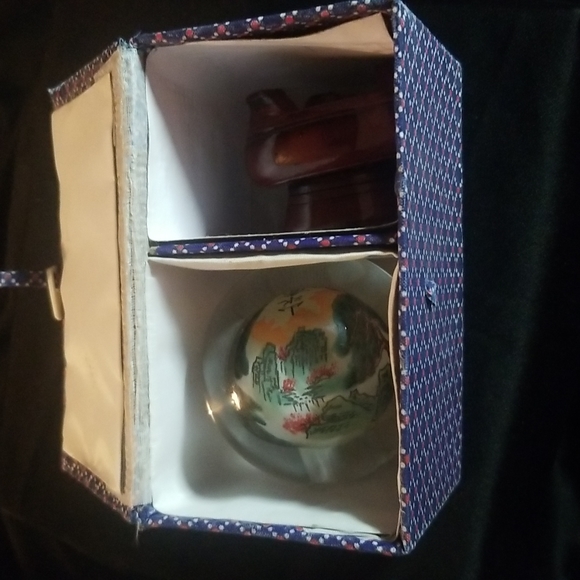 Glass Ball Art on wood stand - Picture 12 of 14